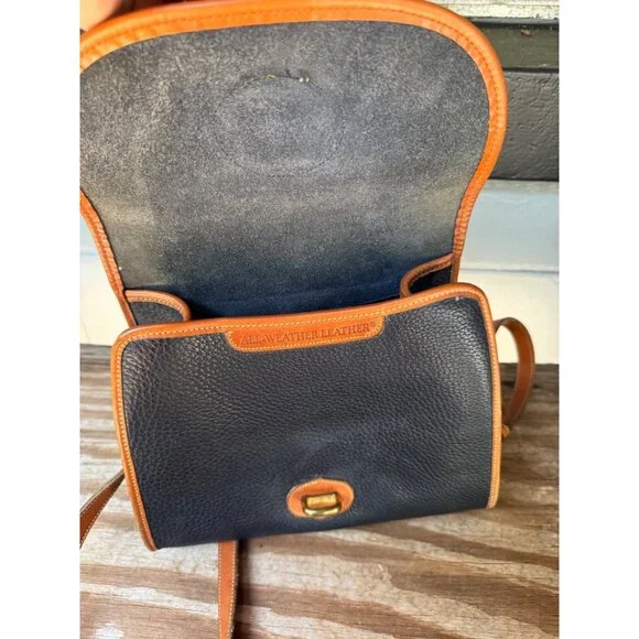 Dooney & Bourke Crossbody Bag Women’s 10” Black AWL Pebbled Leather Tan Trim - Picture 6 of 9